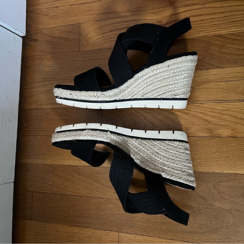 Kelly & Katie Black Crisscross Sandals